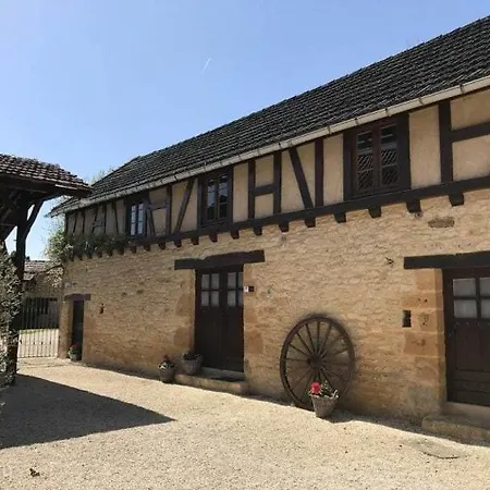 Domaine Des Grands Bois Privatise, 9 Chambres, 18 Personnes, Salle De Jeux, Piscine Panoramique Privee Et Chauffee Sergeac