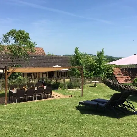 Domaine Des Grands Bois Privatise, 9 Chambres, 18 Personnes, Salle De Jeux, Piscine Panoramique Privee Et Chauffee *