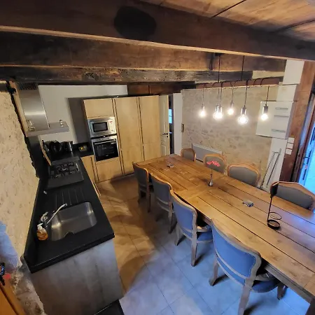Domaine Des Grands Bois Privatise, 9 Chambres, 18 Personnes, Salle De Jeux, Piscine Panoramique Privee Et Chauffee