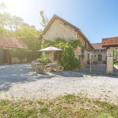 Dom wakacyjny Domaine Des Grands Bois Privatise, 9 Chambres, 18 Personnes, Salle De Jeux, Piscine Panoramique Privee Et Chauffee *